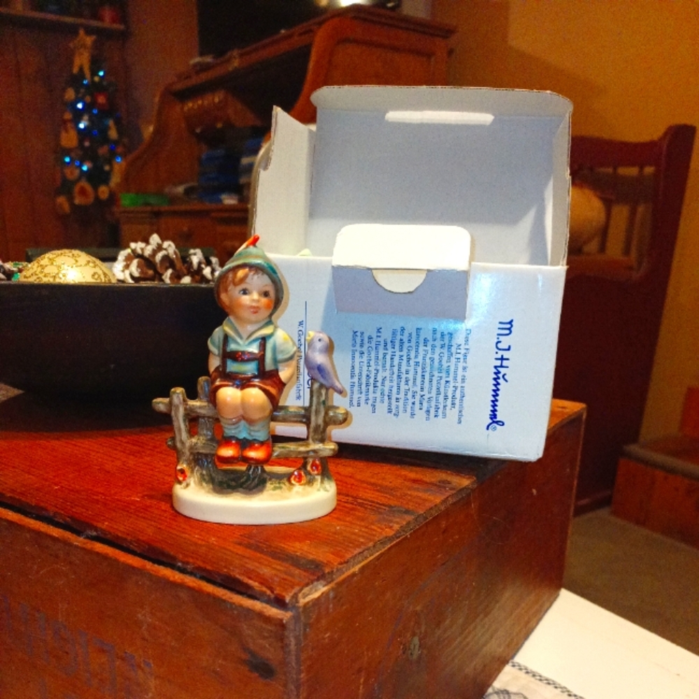 Hummel Wayside Harmony Figurine
